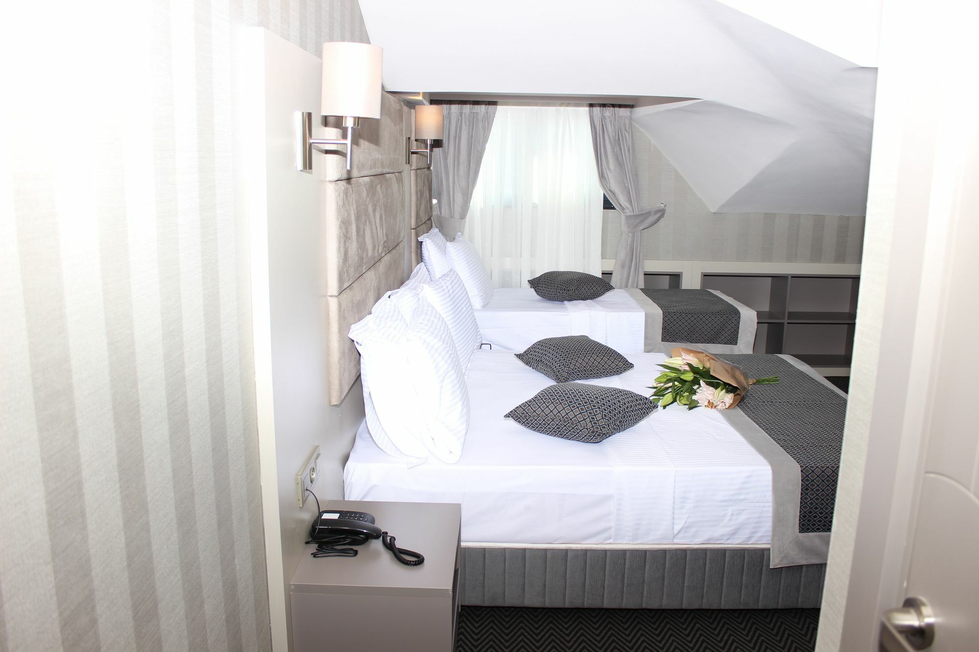 Anka Premium Hotel Istanbul Bagian luar foto